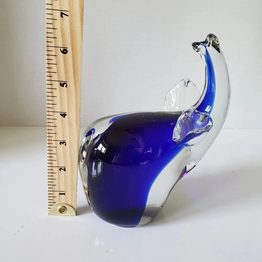 Murano Style Cobalt  Blue Elephant Art Glass Paperweight. - Picture 8 of 9